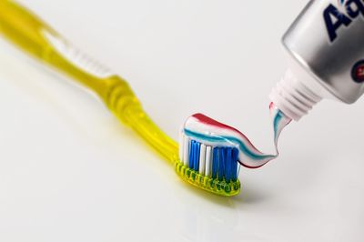 Zahngesundheit: Tipps für strahlend weiße Zähne